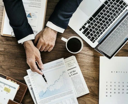 Acheter une affaire : 4 précautions à prendre, transmission d'entreprises en Suisse