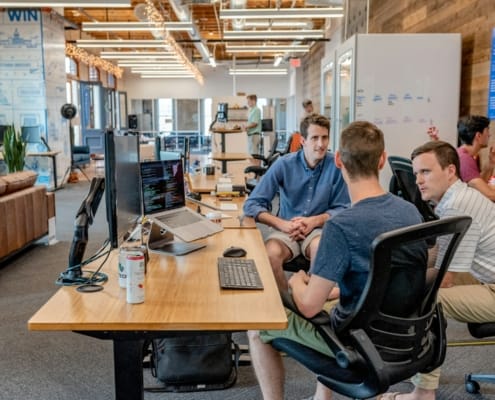 Baisse des valorisations dans la transmission des PME en Suisse romande : enjeux et stratégies 13 valorisation transmission PME Suisse business deal
