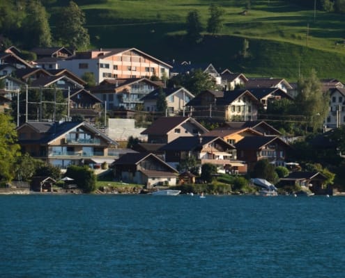 Céder son entreprise à un grand groupe en Suisse romande - business - réunion dirigeants business