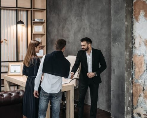 Ce n’est pas la due diligence qui tue les deals. - business - réunion dirigeants business