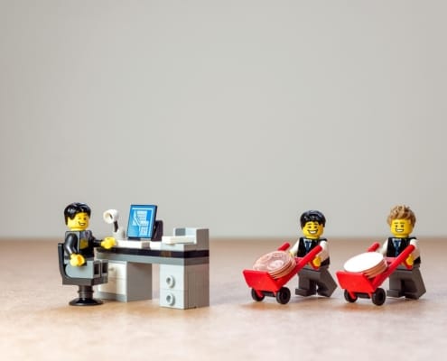Racheter son entreprise en Suisse romande : guide pour salarié - business - réunion dirigeants business